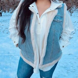 Bibi jean faux fur reversible vest medium